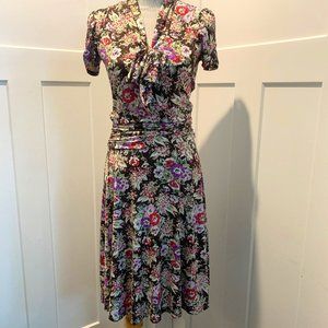 Retro Styled Flowered Dress Size M